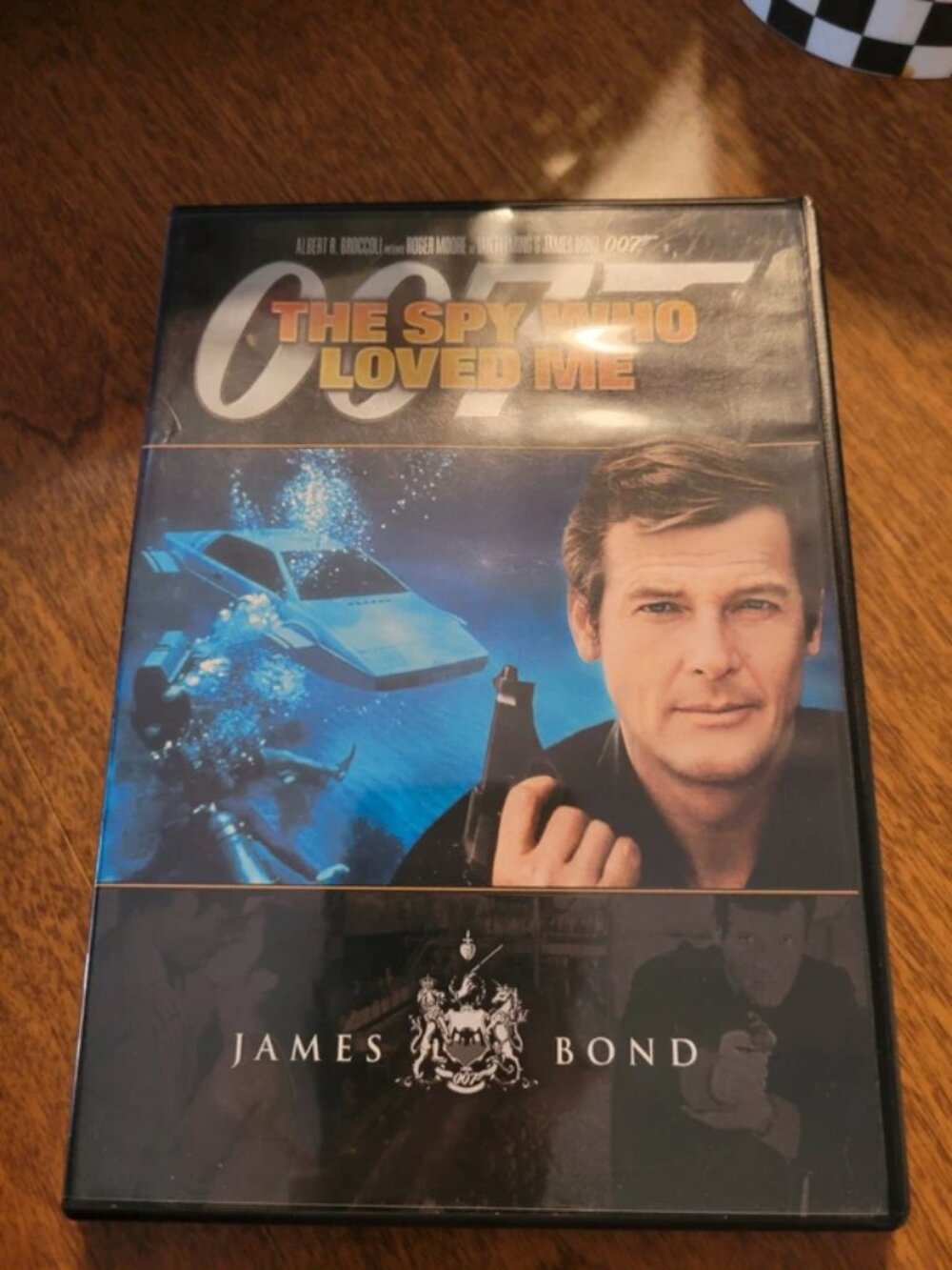 2007, DVD The Spy Who Loved Me